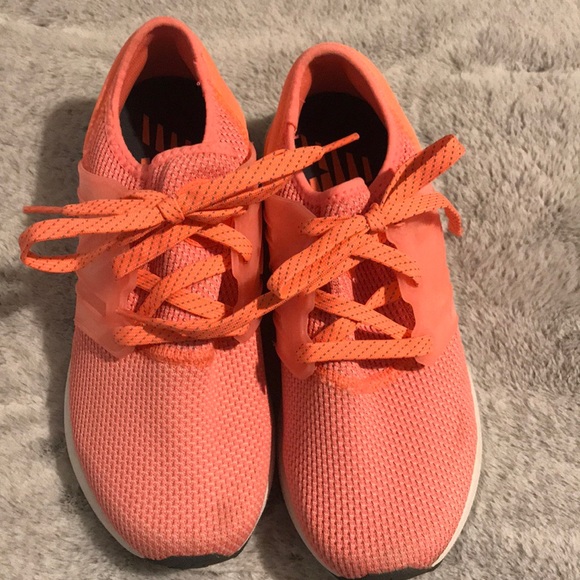 New Balance shoes - Picture 1 of 1